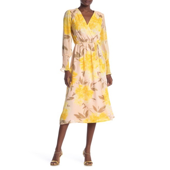 Halogen Dresses & Skirts - 𝐍𝐄𝐖 HALOGEN FLORAL MIDI DRESS